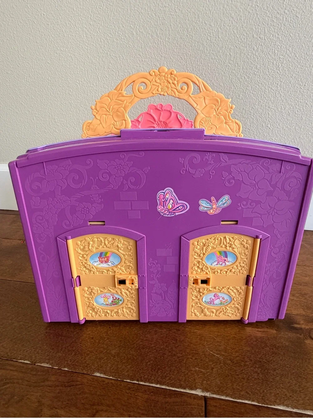 Vintage 1997 My Little Pony Pony Garden Playcase in box!